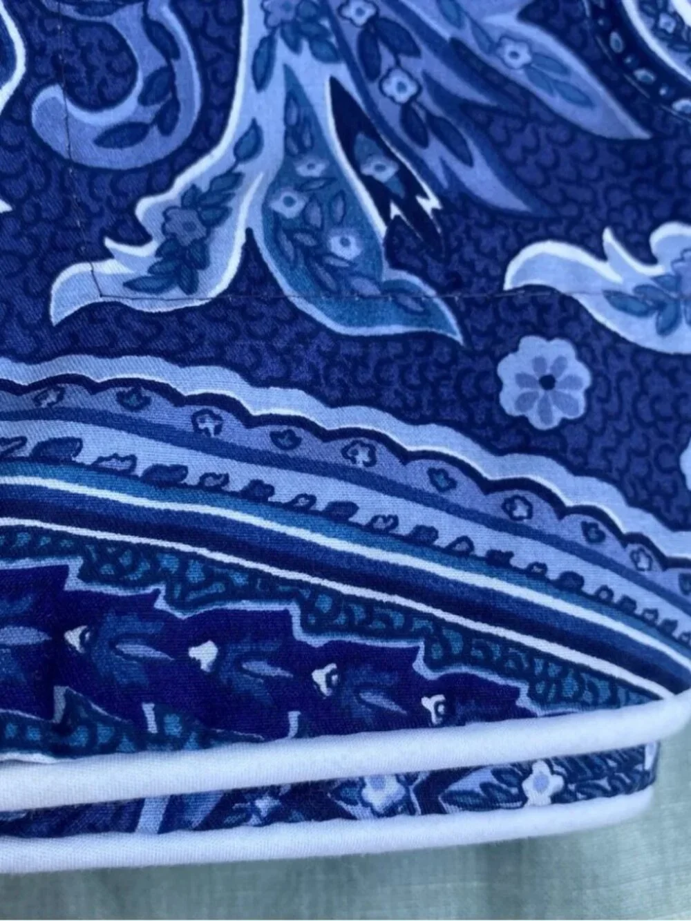 Set of 2 Lauren Ralph Lauren blue white cotton Putney Paisley standard shams